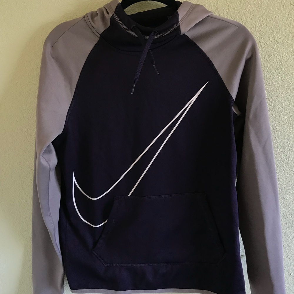 NIKE PULLOVER SWEATER SMALL